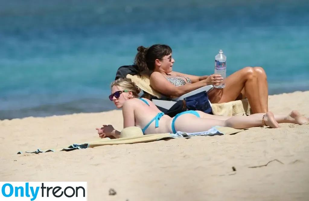 Scarlett Johansson nude photo #1804 (scarlettjohanson / scarlettjohanssonworld)