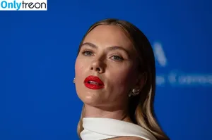 Scarlett Johansson / scarlettjohanson / scarlettjohanssonworld nude photo #2046