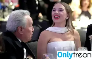 Scarlett Johansson / scarlettjohanson / scarlettjohanssonworld nude photo #2048