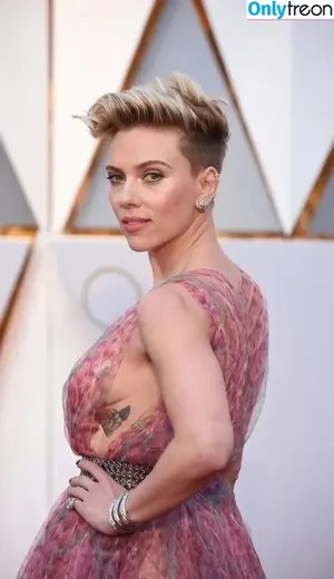 Scarlett Johansson / scarlettjohanson / scarlettjohanssonworld nude photo #2309