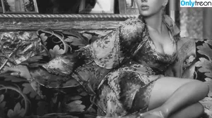 Scarlett Johansson / scarlettjohanson / scarlettjohanssonworld nude photo #2395