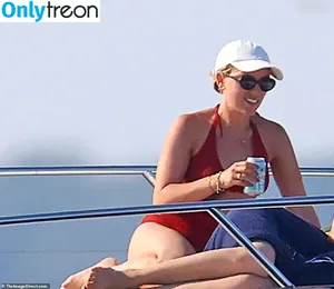 Scarlett Johansson / scarlettjohanson / scarlettjohanssonworld nude photo #2467