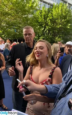Scarlett Johansson / scarlettjohanson / scarlettjohanssonworld nude photo #2612