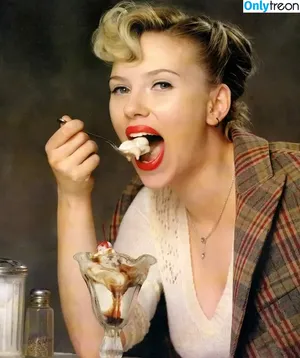 Scarlett Johansson / scarlettjohanson / scarlettjohanssonworld nude photo #2814
