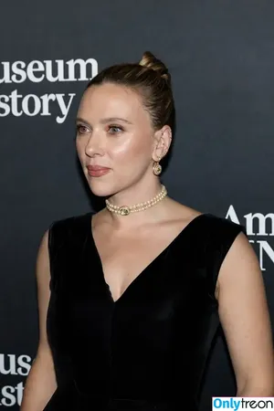 Scarlett Johansson / scarlettjohanson / scarlettjohanssonworld nude photo #2950