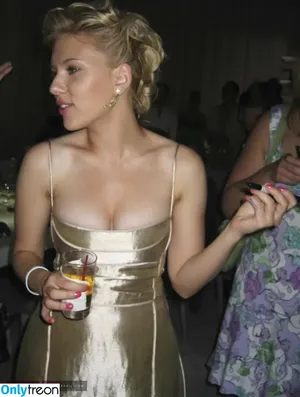 Scarlett Johansson / scarlettjohanson / scarlettjohanssonworld nude photo #2963