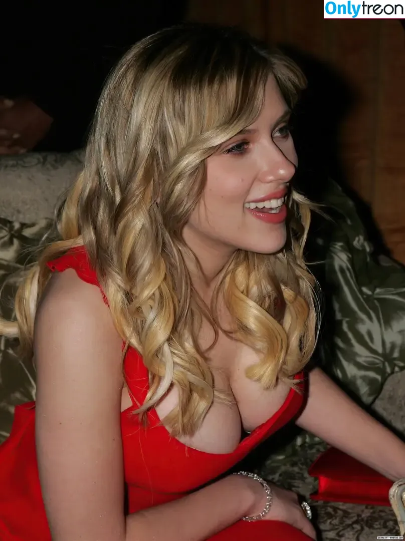 Scarlett Johansson nude photo #2162 (scarlettjohanson / scarlettjohanssonworld)
