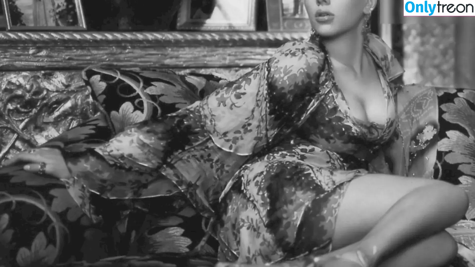 Scarlett Johansson nude photo #2395 (scarlettjohanson / scarlettjohanssonworld)