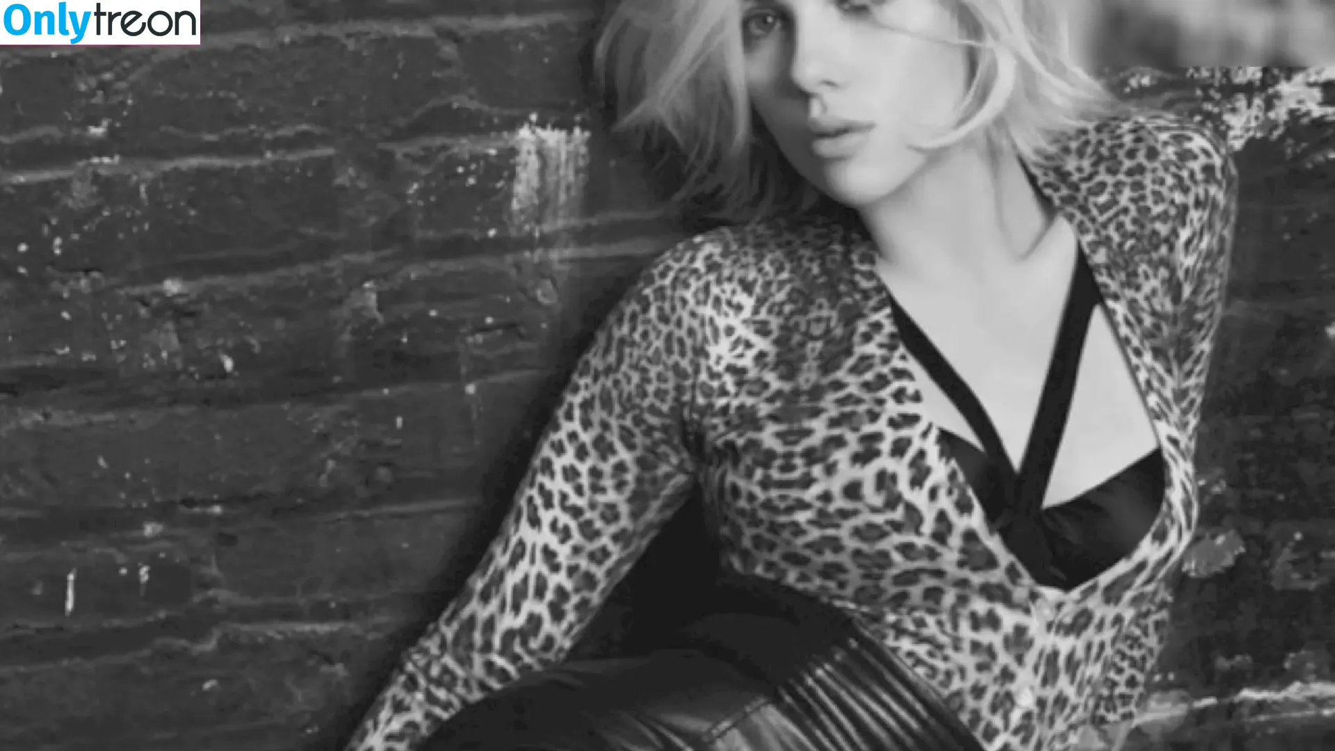 Scarlett Johansson nude photo #2404 (scarlettjohanson / scarlettjohanssonworld)
