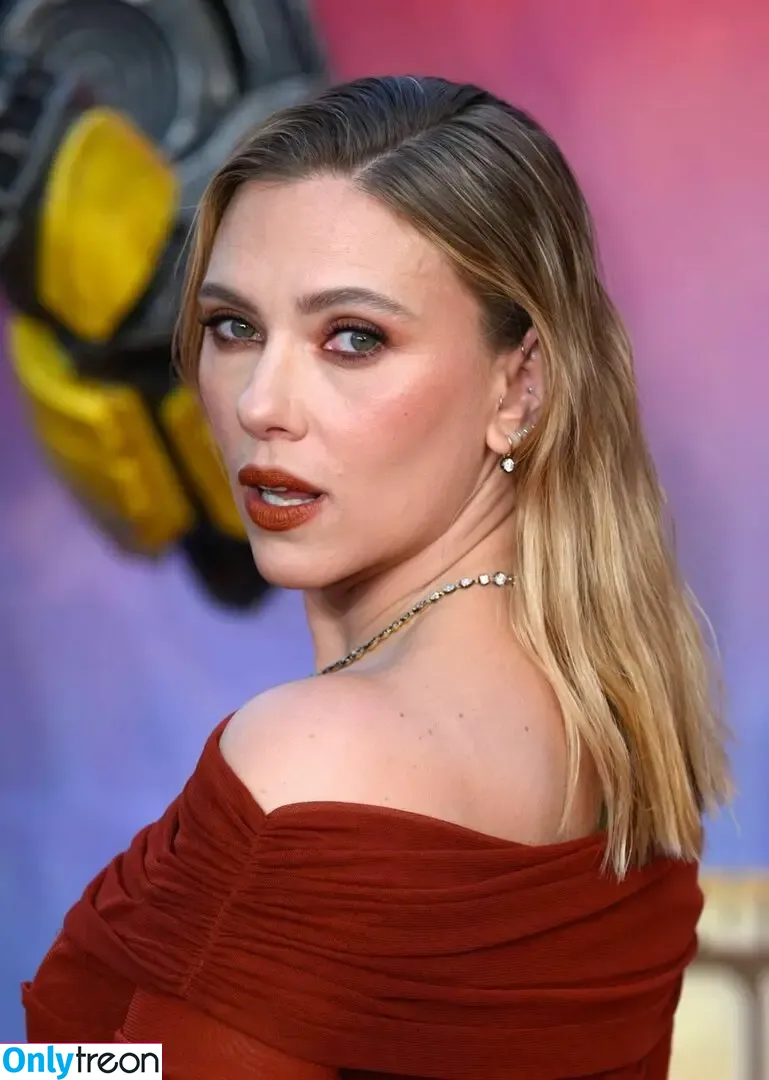 Scarlett Johansson nude photo #2746 (scarlettjohanson / scarlettjohanssonworld)