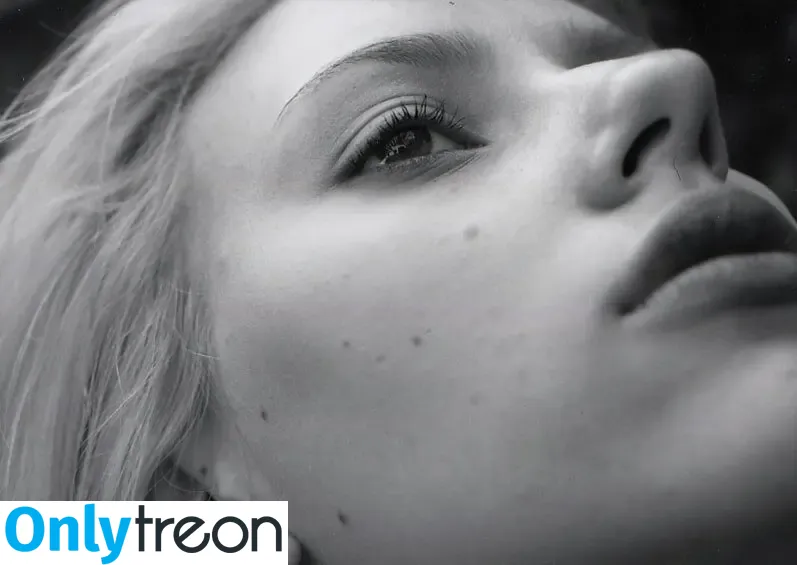Scarlett Johansson nude photo #2797 (scarlettjohanson / scarlettjohanssonworld)