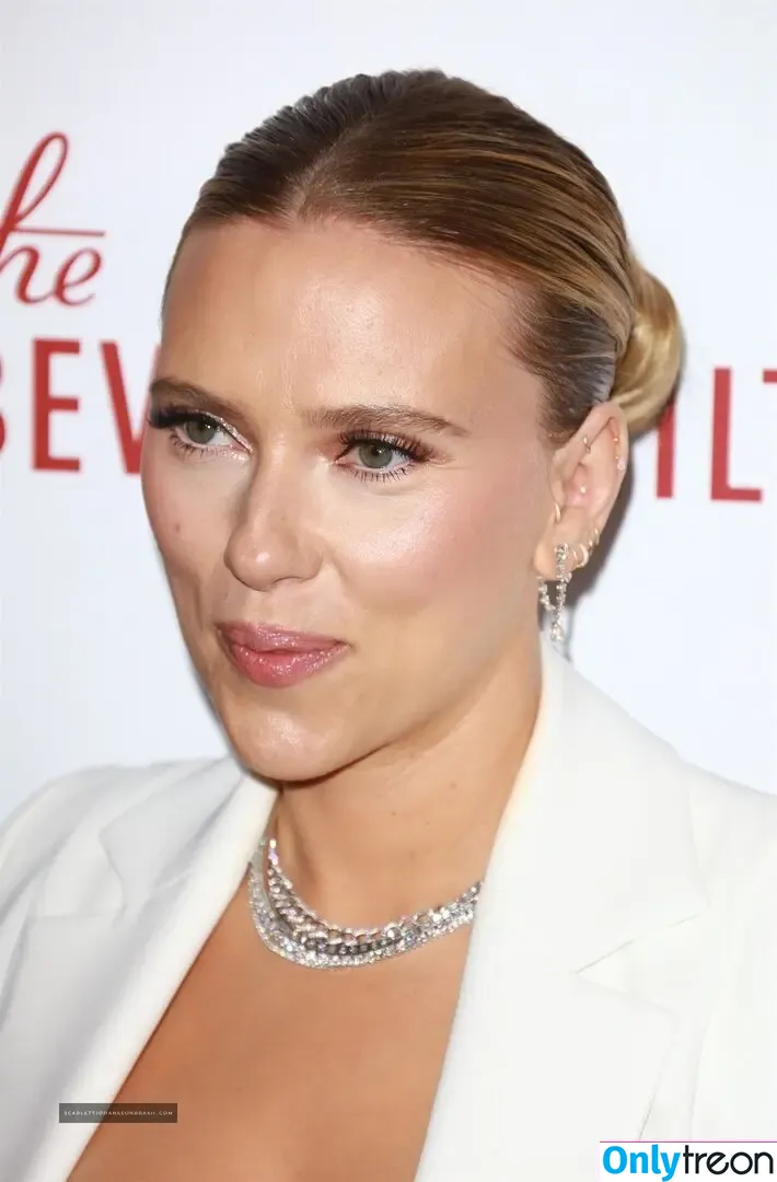 Scarlett Johansson nude photo #2860 (scarlettjohanson / scarlettjohanssonworld)