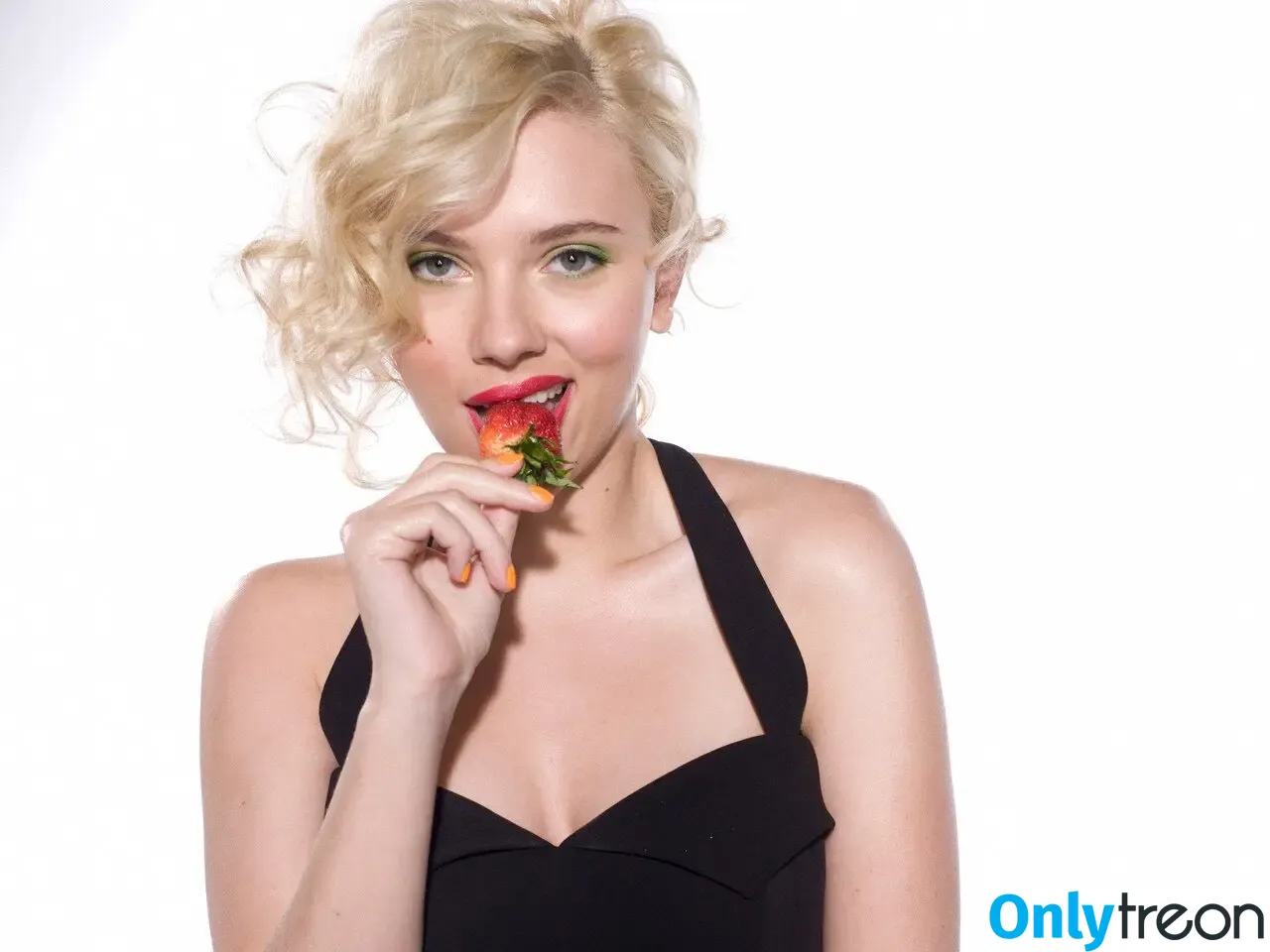 Scarlett Johansson nude photo #2884 (scarlettjohanson / scarlettjohanssonworld)