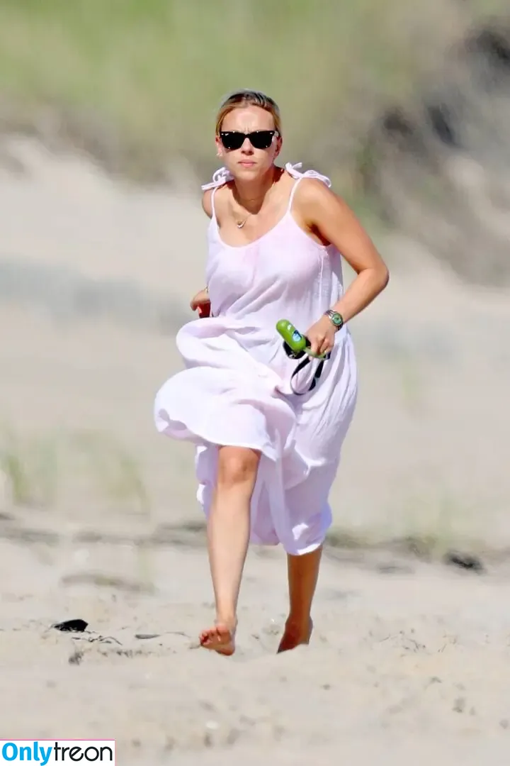 Scarlett Johansson nude photo #2901 (scarlettjohanson / scarlettjohanssonworld)
