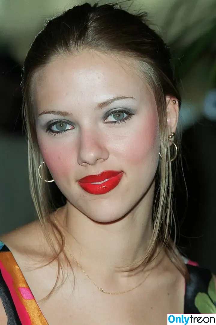 Scarlett Johansson nude photo #2934 (scarlettjohanson / scarlettjohanssonworld)
