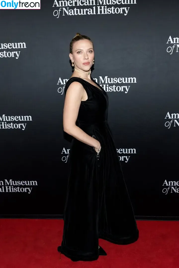 Scarlett Johansson nude photo #2944 (scarlettjohanson / scarlettjohanssonworld)