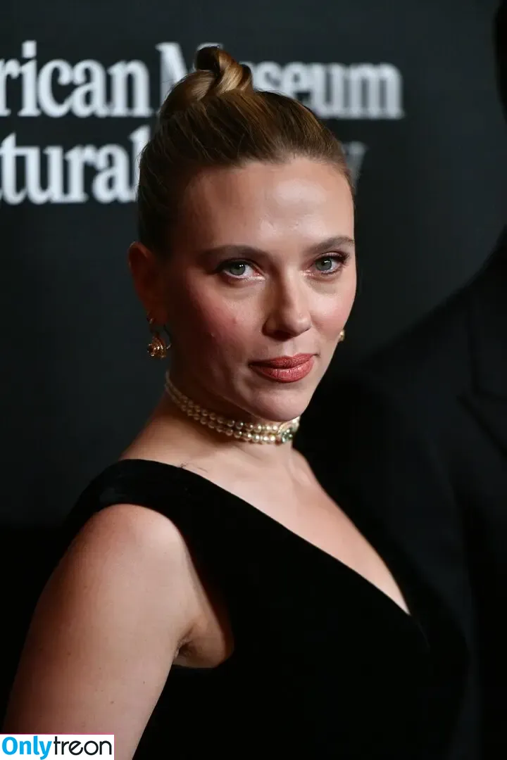 Scarlett Johansson nude photo #2947 (scarlettjohanson / scarlettjohanssonworld)