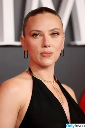 Scarlett Johansson / scarlettjohanson / scarlettjohanssonworld nude photo #3226