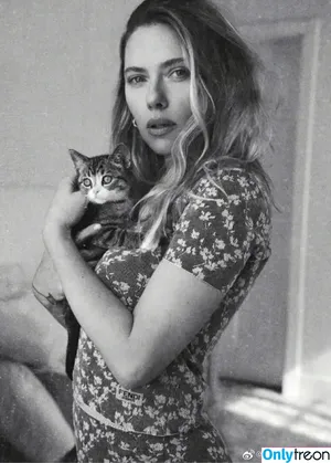 Scarlett Johansson / scarlettjohanson / scarlettjohanssonworld nude photo #3286