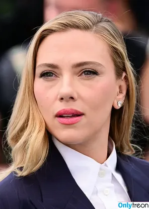 Scarlett Johansson / scarlettjohanson / scarlettjohanssonworld nude photo #3325