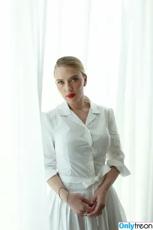 Scarlett Johansson / scarlettjohanson / scarlettjohanssonworld nude photo #3340