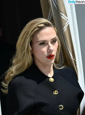 Scarlett Johansson / scarlettjohanson / scarlettjohanssonworld nude photo #3445