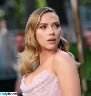 Scarlett Johansson / scarlettjohanson / scarlettjohanssonworld nude photo #3460