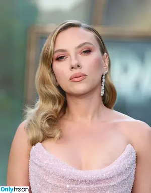 Scarlett Johansson / scarlettjohanson / scarlettjohanssonworld nude photo #3461