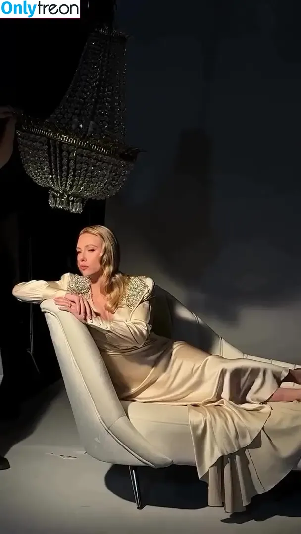 Scarlett Johansson nude photo #3311 (scarlettjohanson / scarlettjohanssonworld)