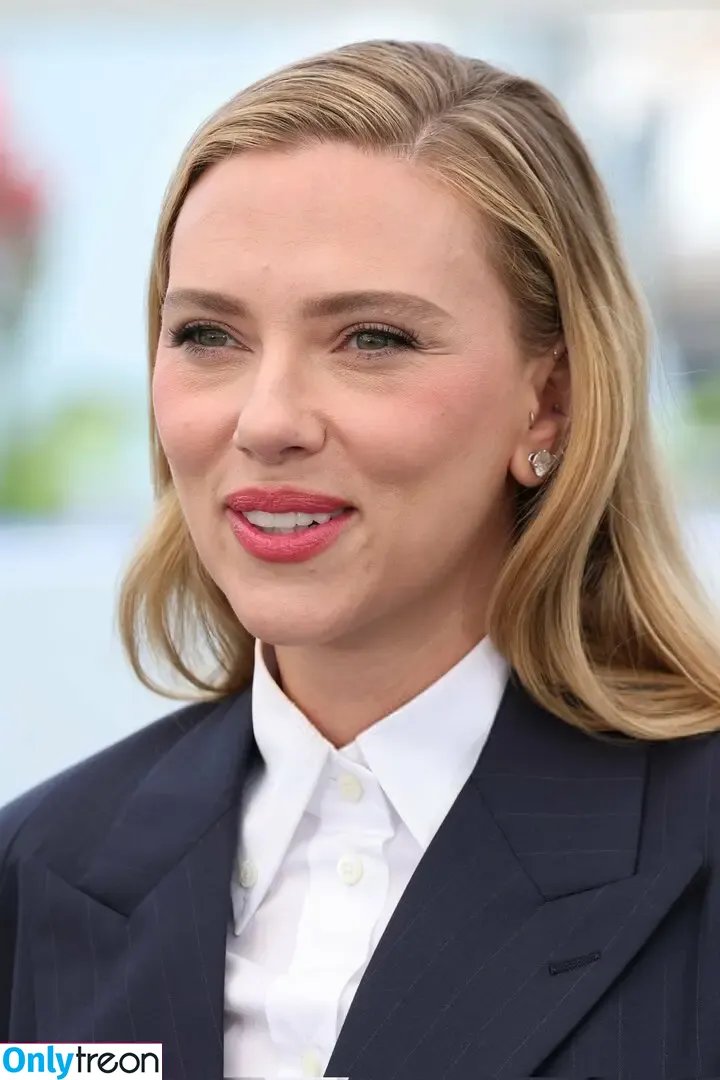 Scarlett Johansson nude photo #3314 (scarlettjohanson / scarlettjohanssonworld)
