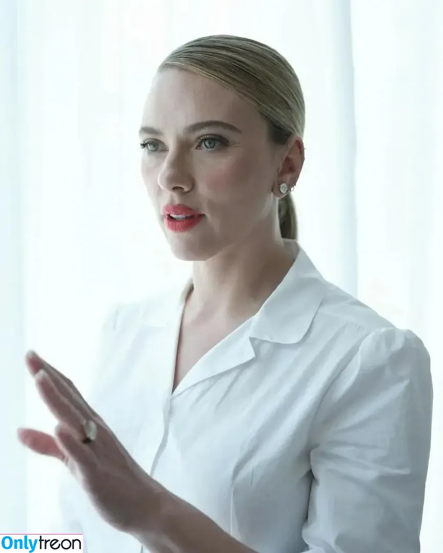 Scarlett Johansson nude photo #3374 (scarlettjohanson / scarlettjohanssonworld)