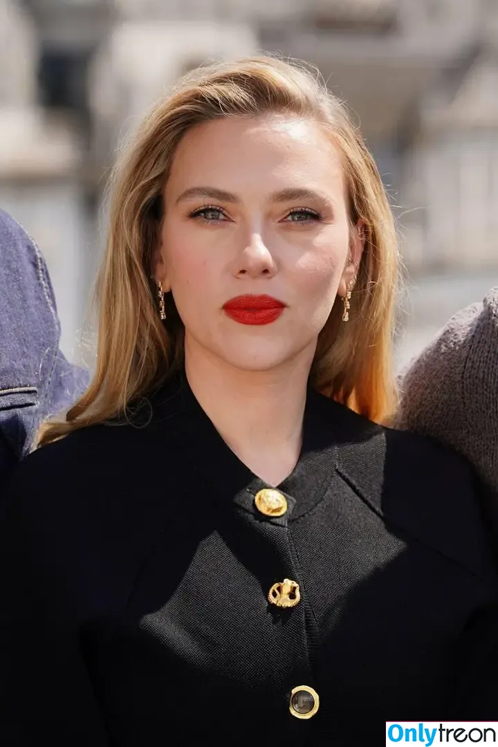 Scarlett Johansson nude photo #3447 (scarlettjohanson / scarlettjohanssonworld)