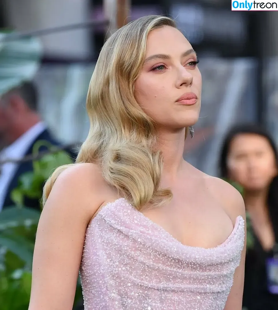 Scarlett Johansson nude photo #3463 (scarlettjohanson / scarlettjohanssonworld)