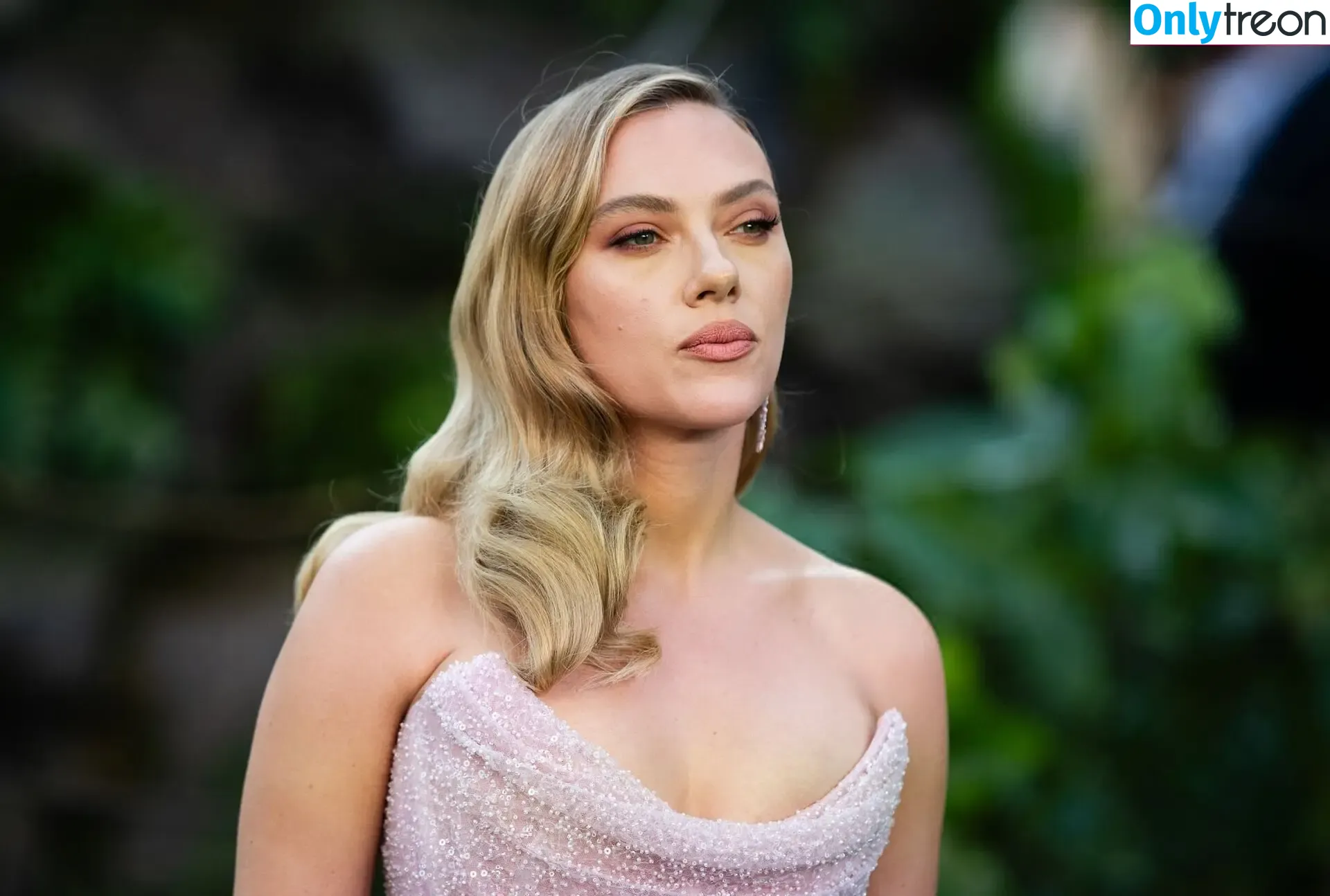 Scarlett Johansson nude photo #3474 (scarlettjohanson / scarlettjohanssonworld)