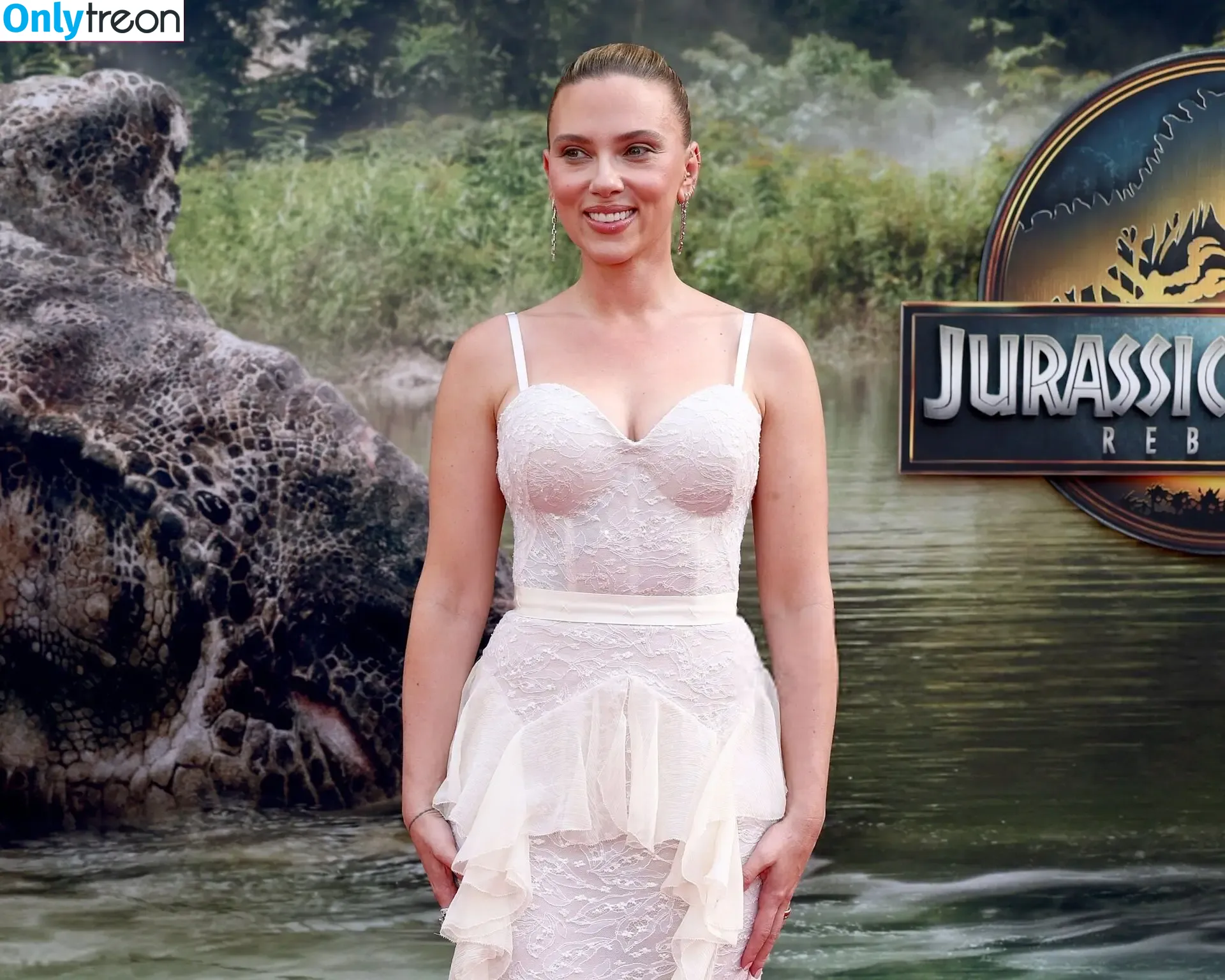 Scarlett Johansson nude photo #3529 (scarlettjohanson / scarlettjohanssonworld)