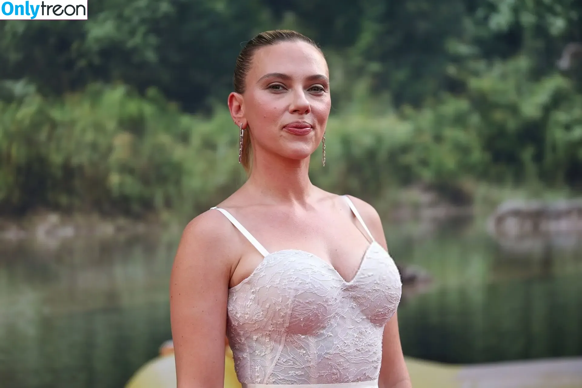 Scarlett Johansson nude photo #3532 (scarlettjohanson / scarlettjohanssonworld)