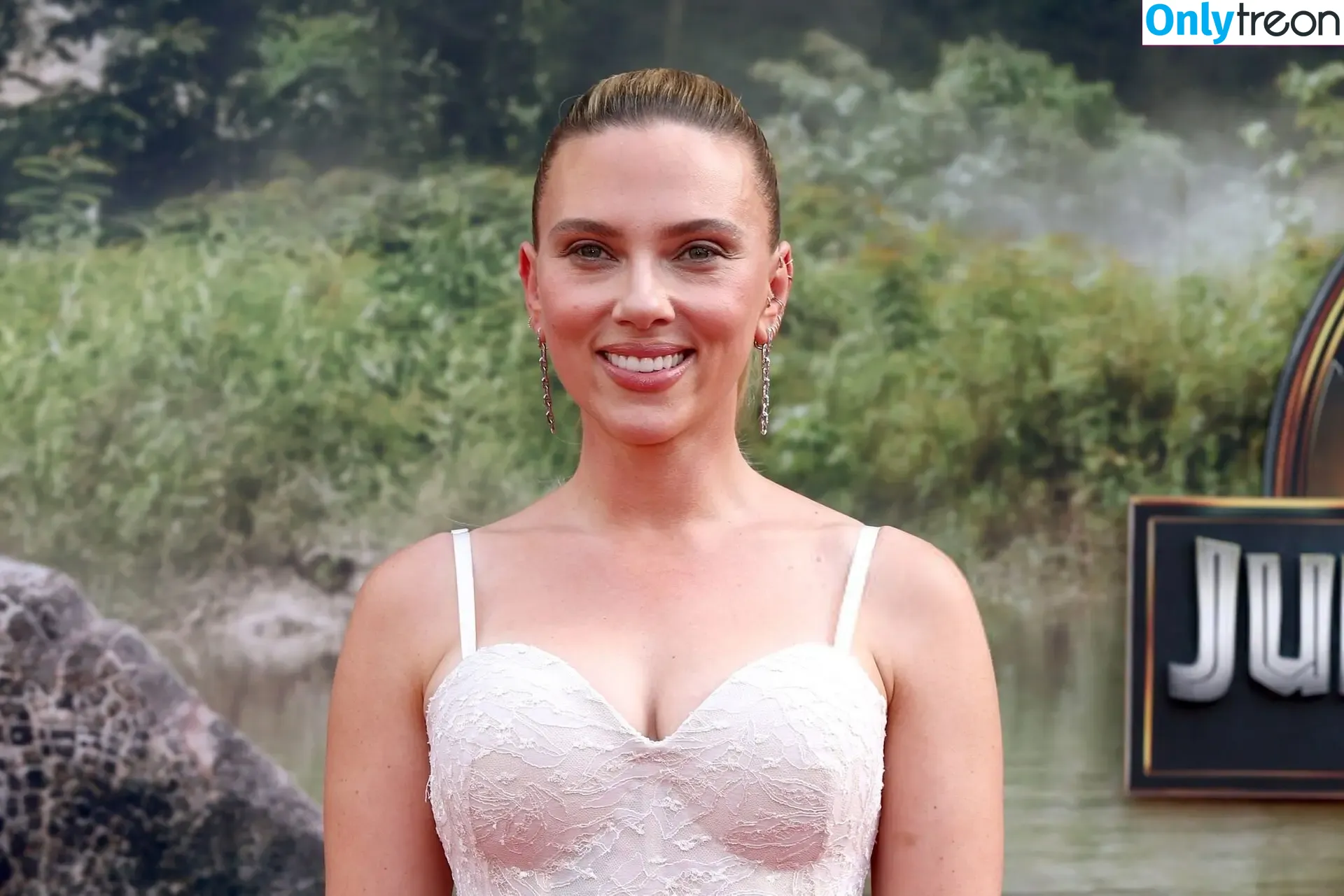 Scarlett Johansson nude photo #3533 (scarlettjohanson / scarlettjohanssonworld)
