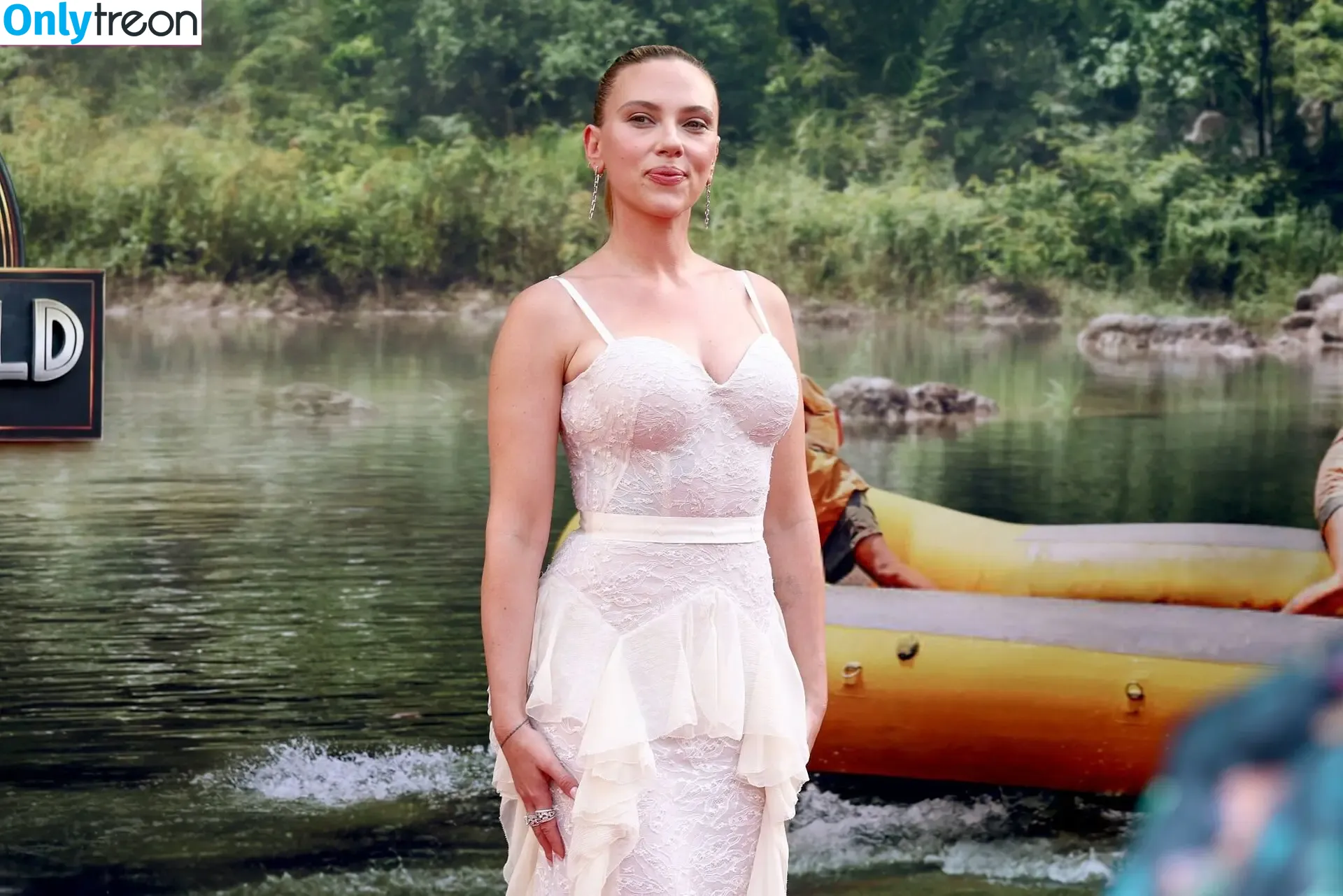 Scarlett Johansson nude photo #3534 (scarlettjohanson / scarlettjohanssonworld)