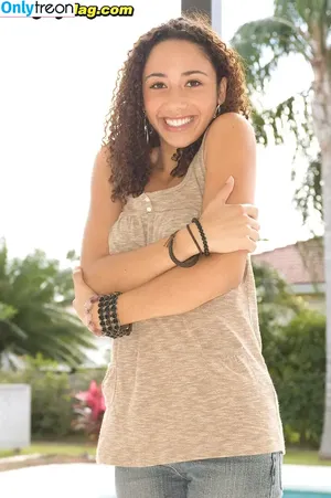 scorepass / gina_gerson / valentina_ginagerson_official nude photo #1320