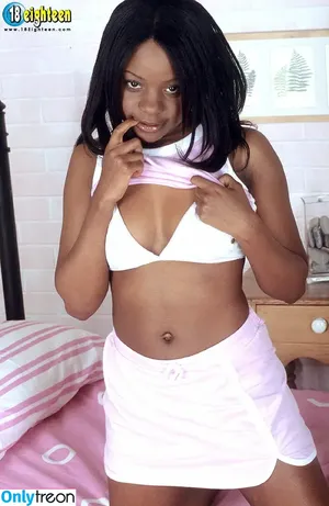 scorepass / gina_gerson / valentina_ginagerson_official nude photo #3589