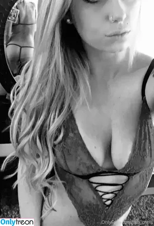  nude photo #0007