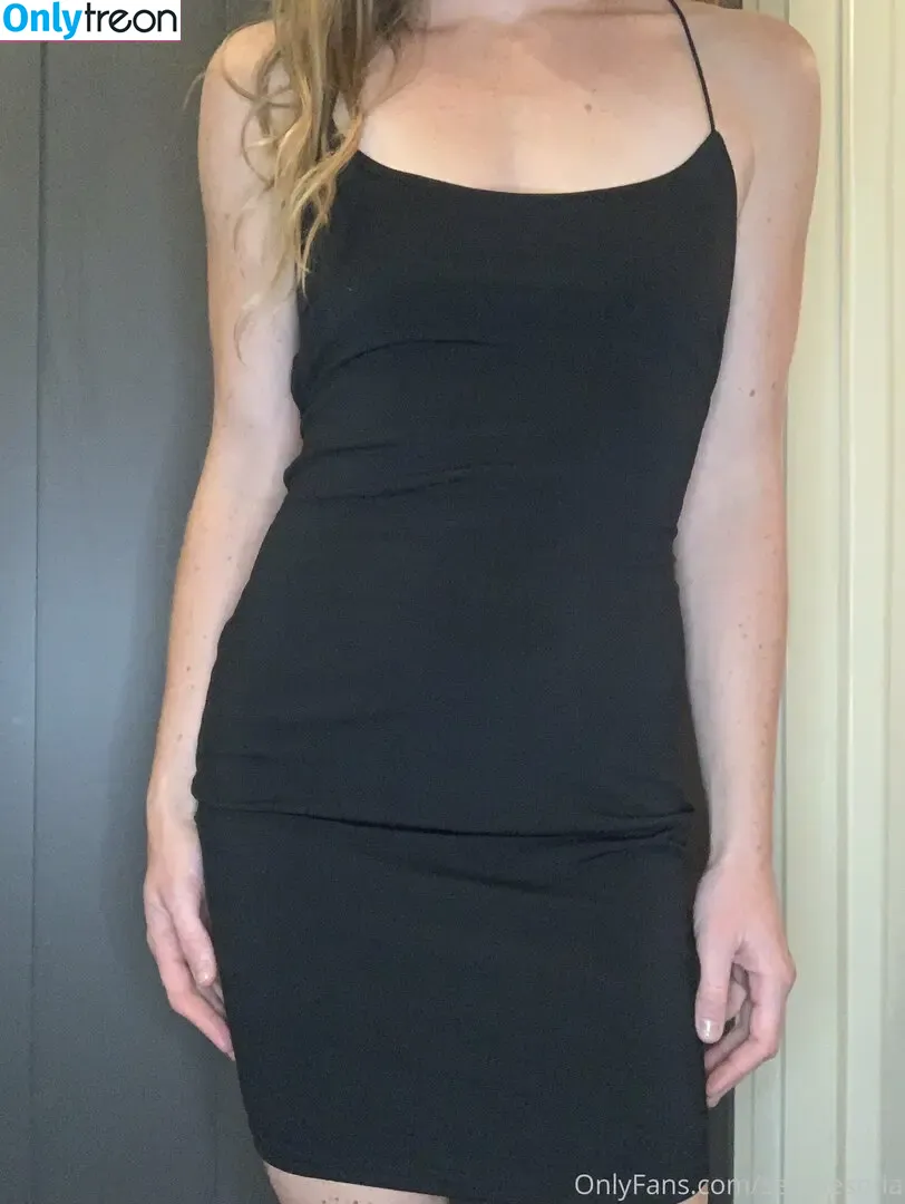seattlesofia nude photo #0013 (seattlesophia)