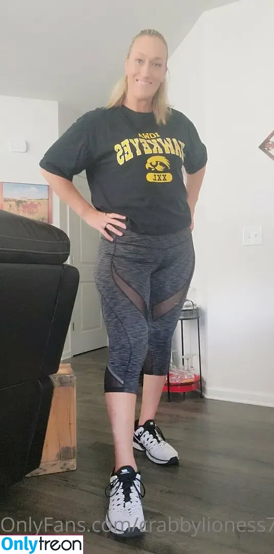 seechellethegoddess nude photo #0009 (seechellethegoddess)