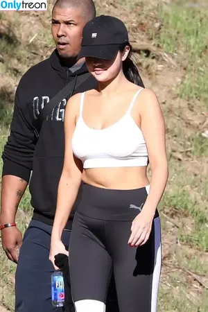 Selena Gomez / selena.gomez / selenagomez nude photo #9021