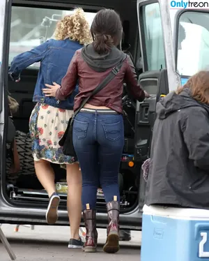 Selena Gomez / selena.gomez / selenagomez nude photo #9060
