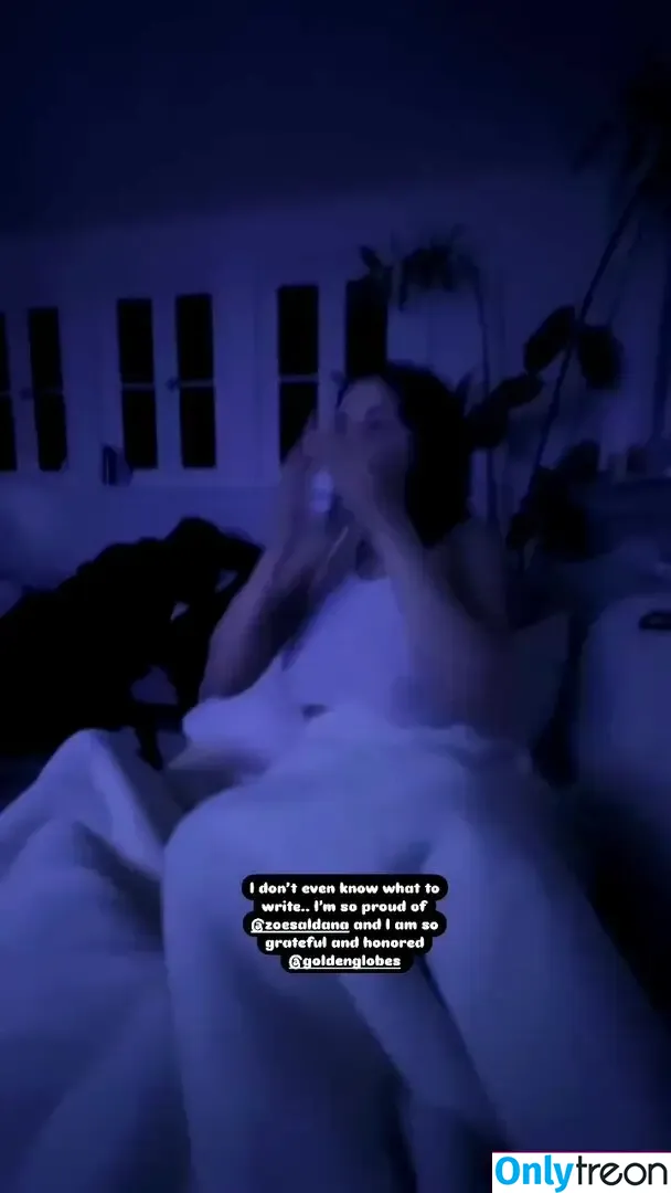 Selena Gomez nude photo #9421 (selena.gomez / selenagomez)