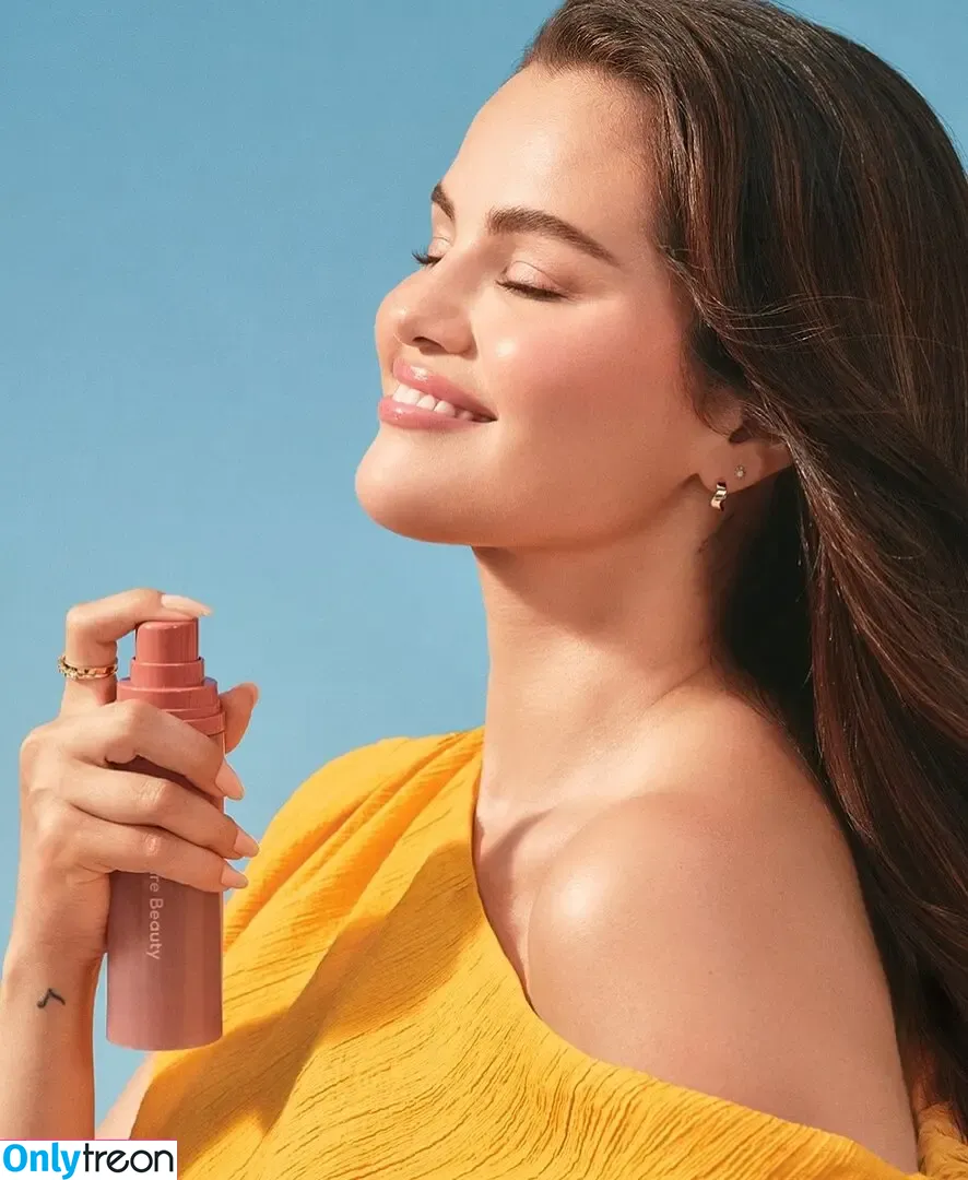 Selena Gomez nude photo #9564 (selena.gomez / selenagomez)