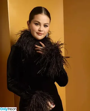 Selena Gomez / selena.gomez / selenagomez nude photo #6894