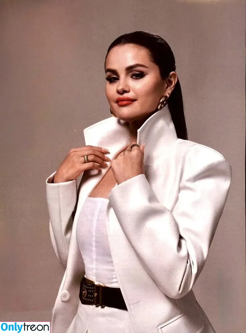 Selena Gomez nude photo #7034 (selena.gomez / selenagomez)