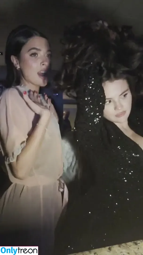 Selena Gomez nude photo #7105 (selena.gomez / selenagomez)